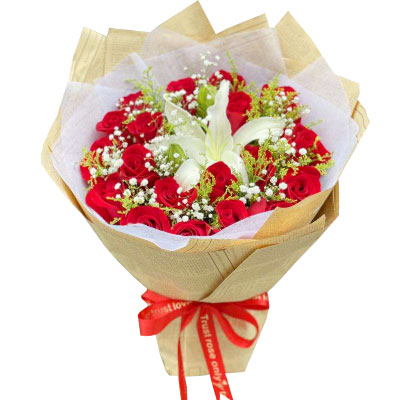 郴州19朵红玫瑰1支百合，永恒之美